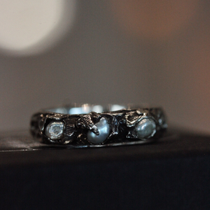 ÎMMØRTALË Pearls of Jupiter Ring