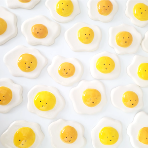 AmUsing Clay Happy Fried Egg