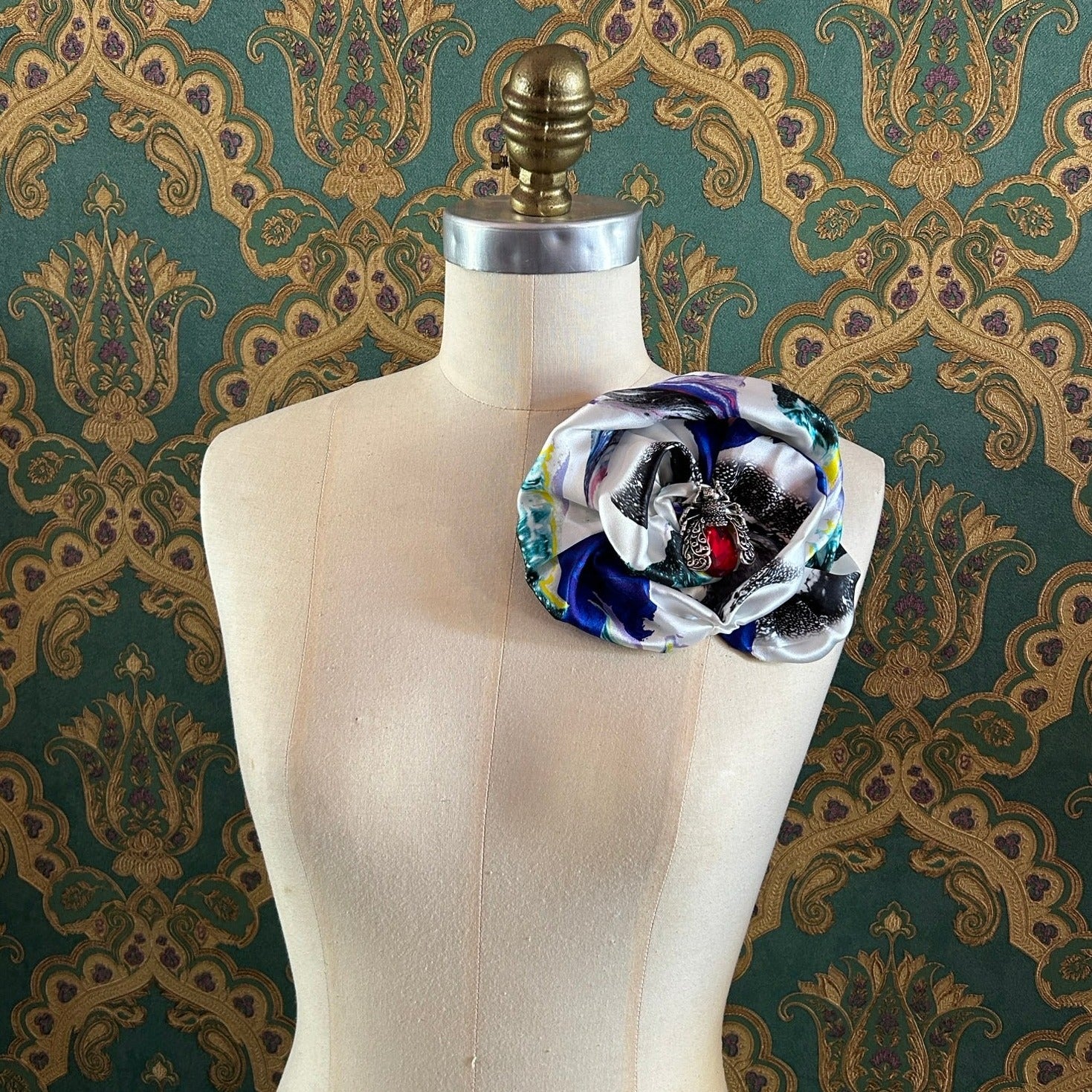 AGWA x ACID.FLWRS x Broochella Fiore d'Art with Vintage Brooch - L