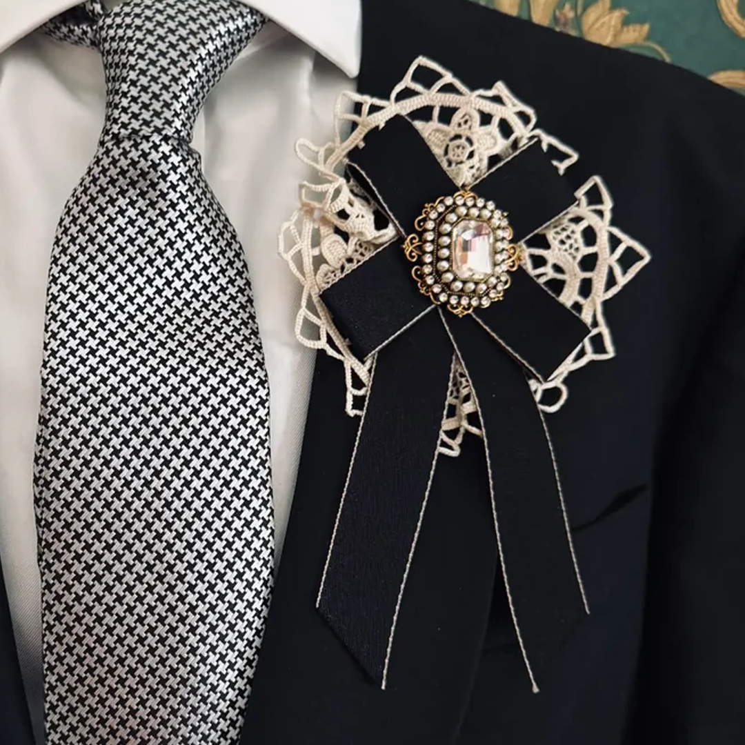 Men’s Il Conte Bow Brooch Black