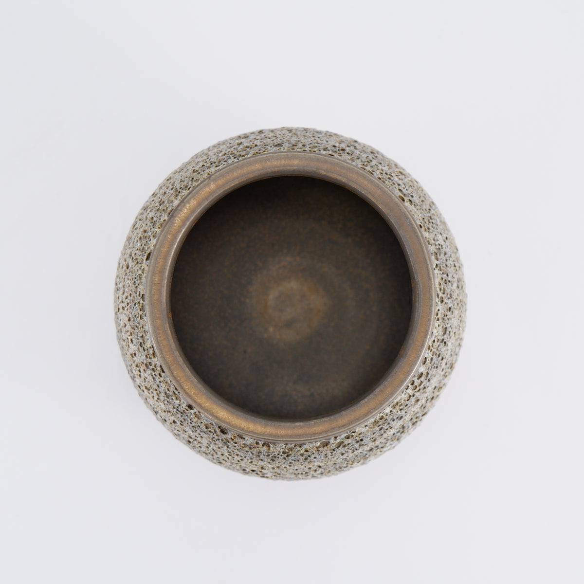 Jackie Masters Pot - Antique Bronze