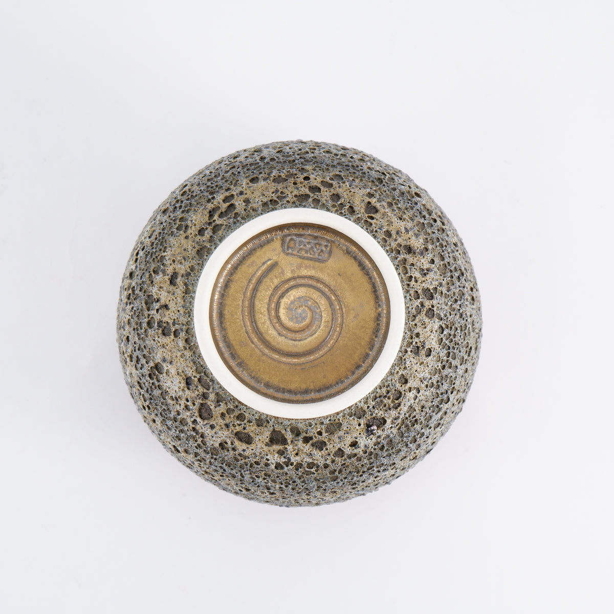 Jackie Masters Pot - Antique Bronze