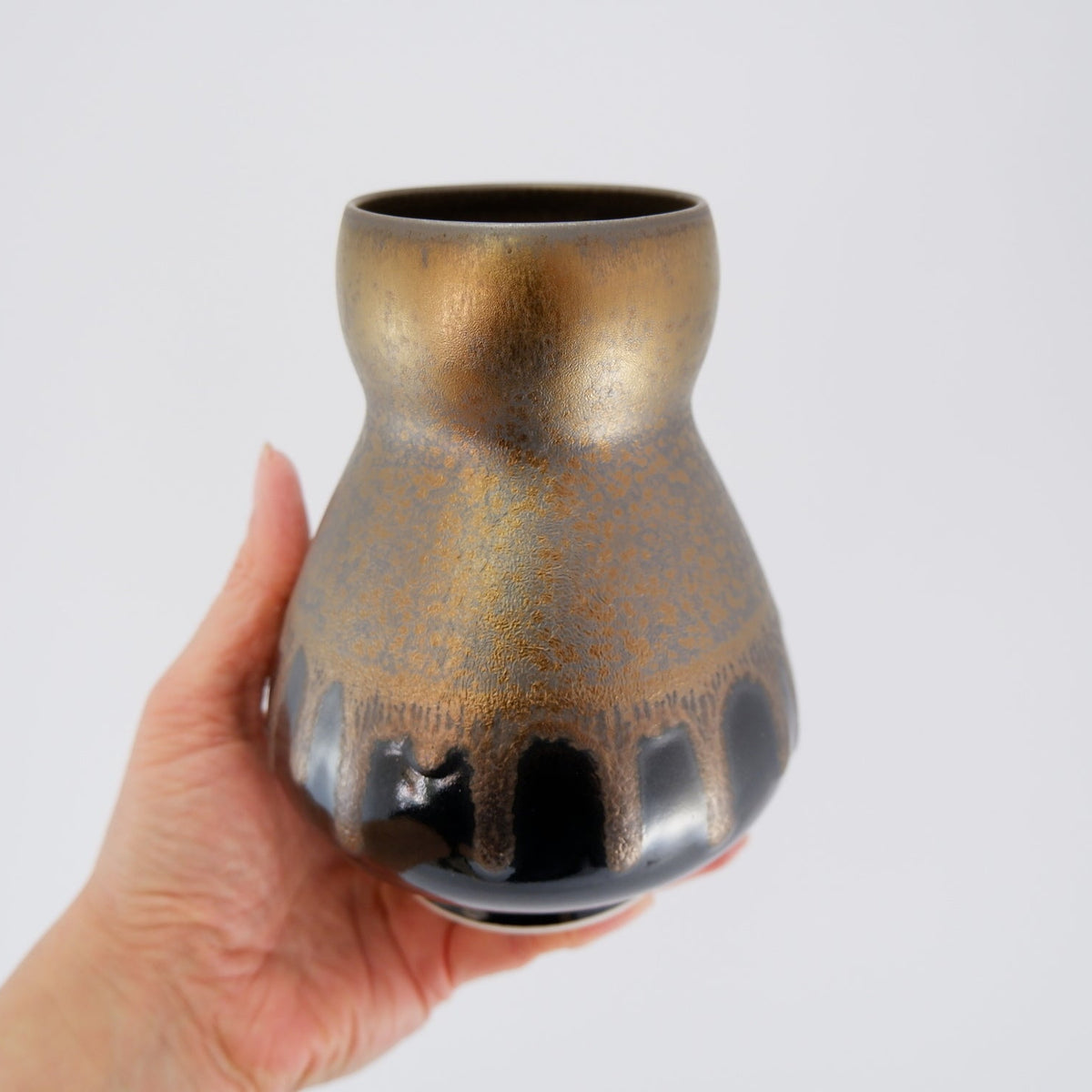 Jackie Masters Golden Series Vase - Gold 3