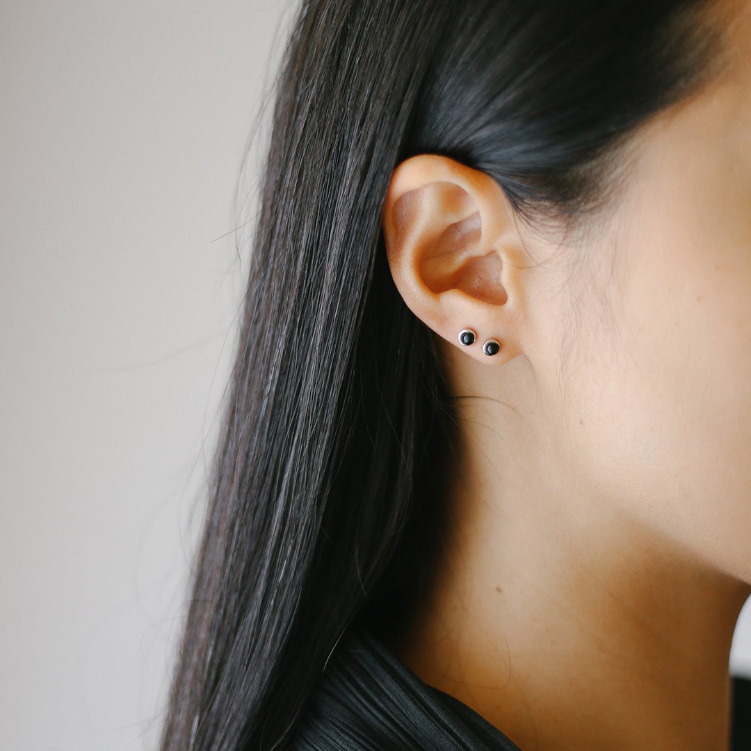 Miro Miro Eri Studs Silver/ Black