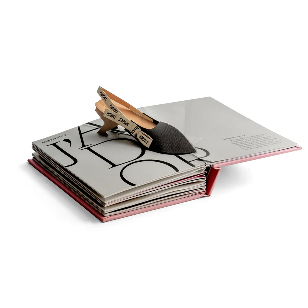 Fashion Unfolded: Pop-Up Dior