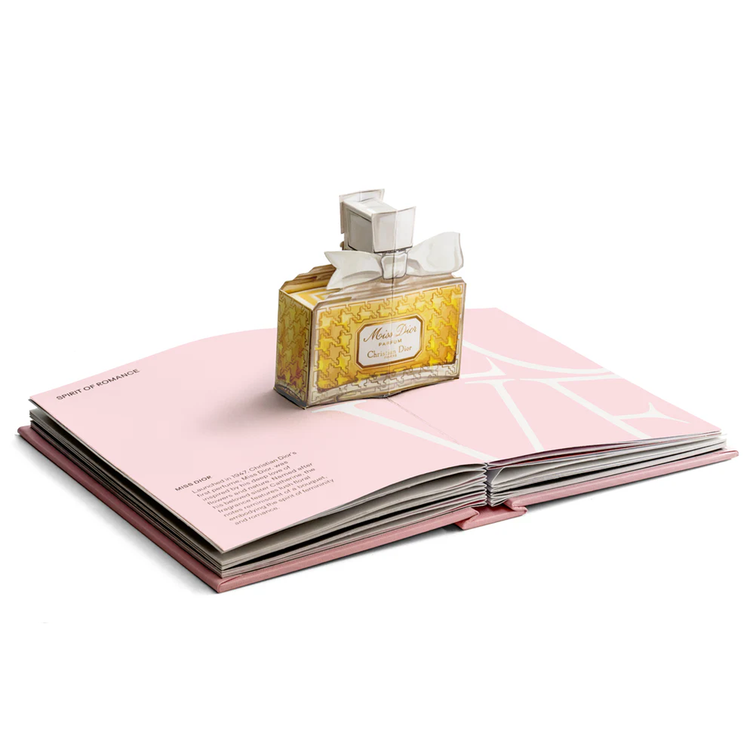 Fashion Unfolded: Pop-Up Dior