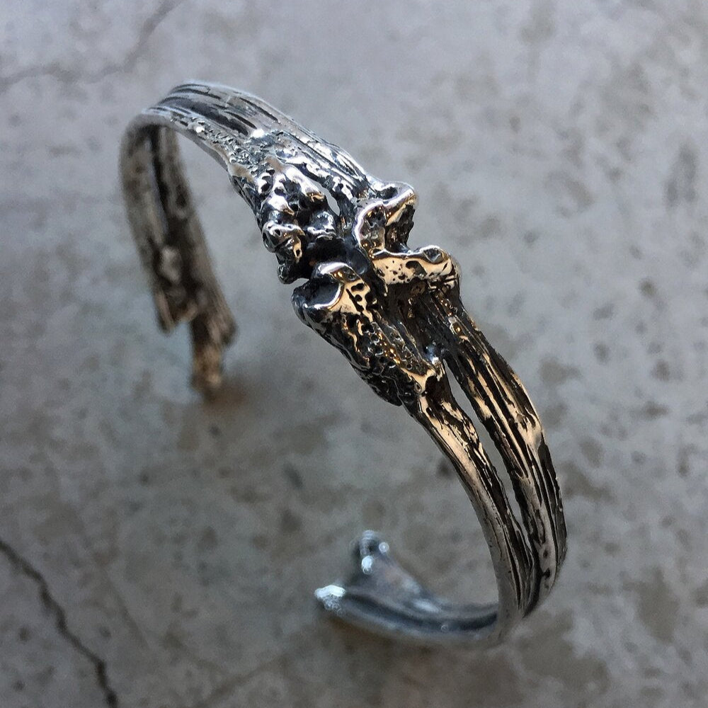 ÎMMØRTALË Argentum Bone Cuff Silver
