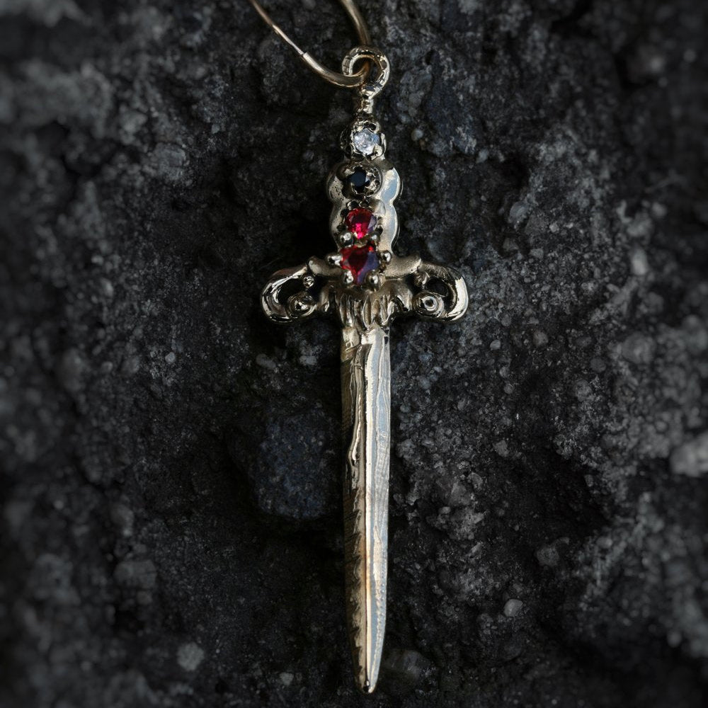 ÎMMØRTALË Jewellery Holy Gold Dagger
