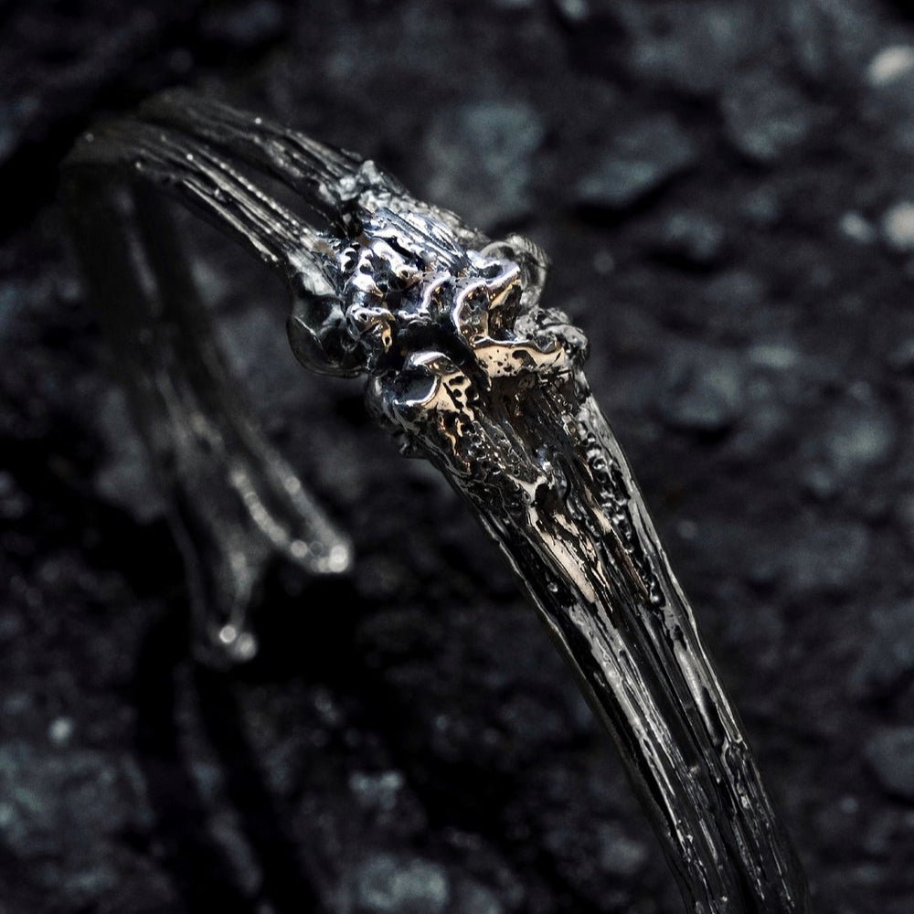 ÎMMØRTALË Argentum Bone Cuff Silver