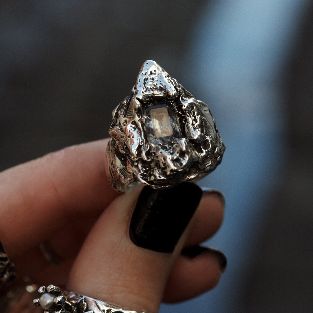 ÎMMØRTALË Carbon Atoms Ring