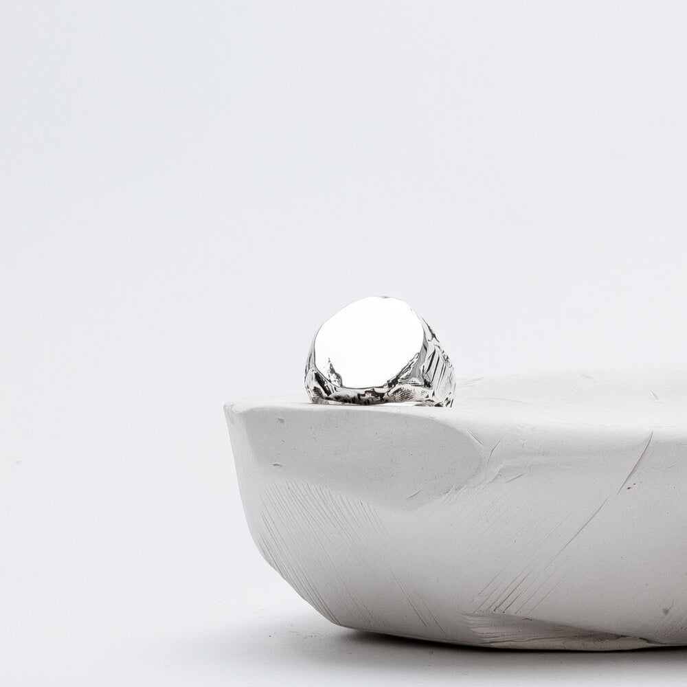 ÎMMØRTALË Jewellery Mirror Mirror Signet Ring
