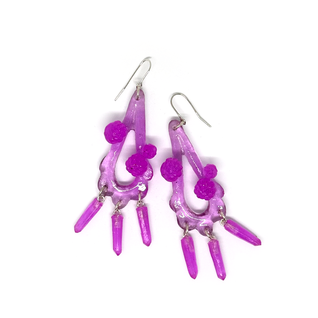 Kate Rohde Teardrop Frill Earrings - Magenta