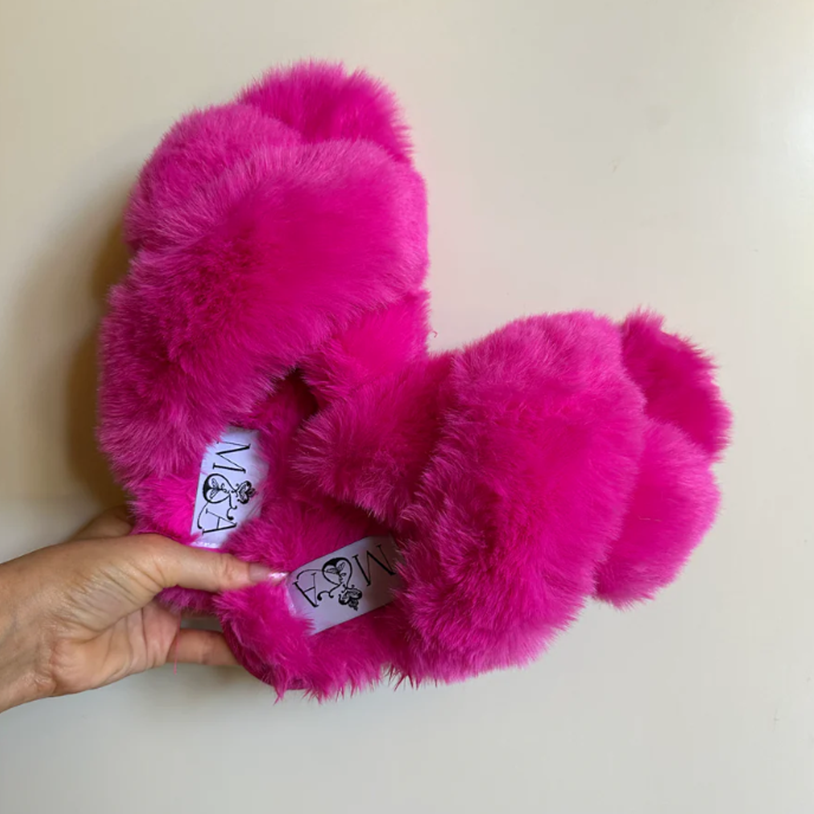 Mode & Affaire Slippers - Hot Pink