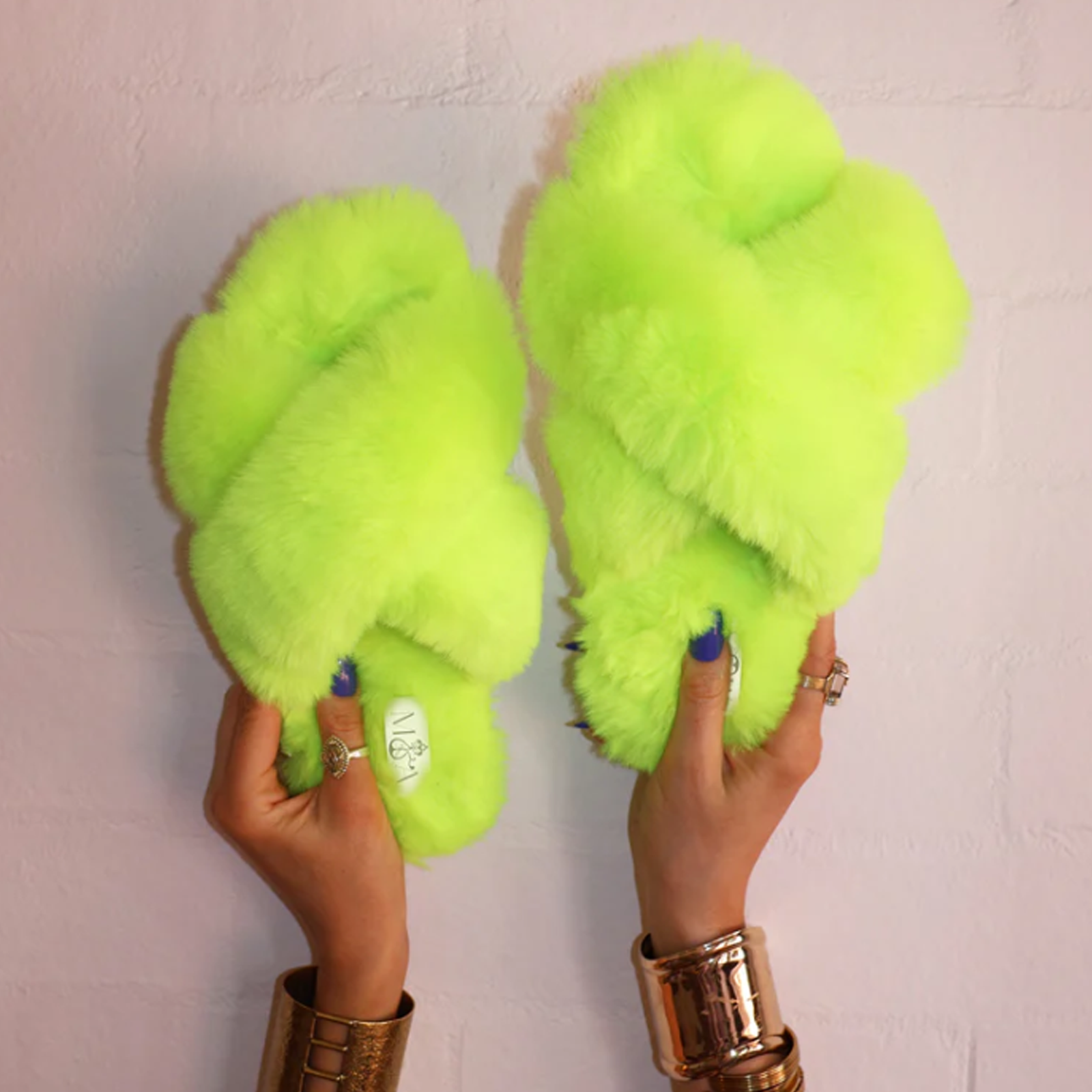 Mode & Affaire Slippers - Neon
