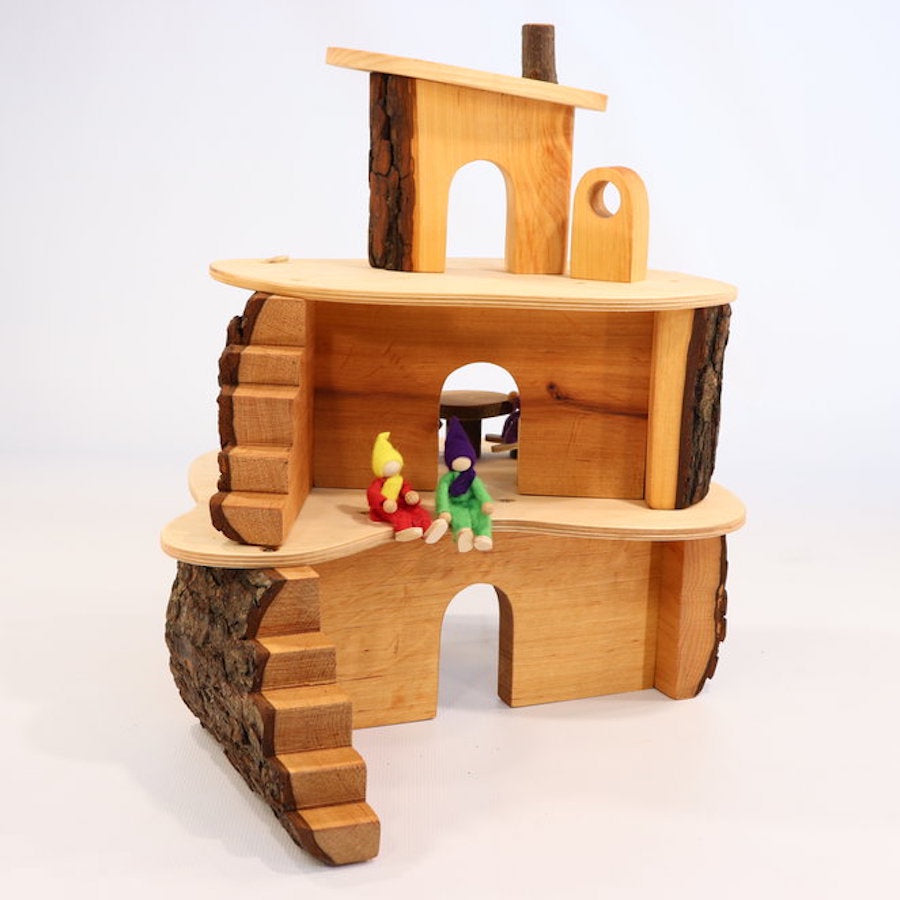 Magic Wooden Treehouse Family + Furniture