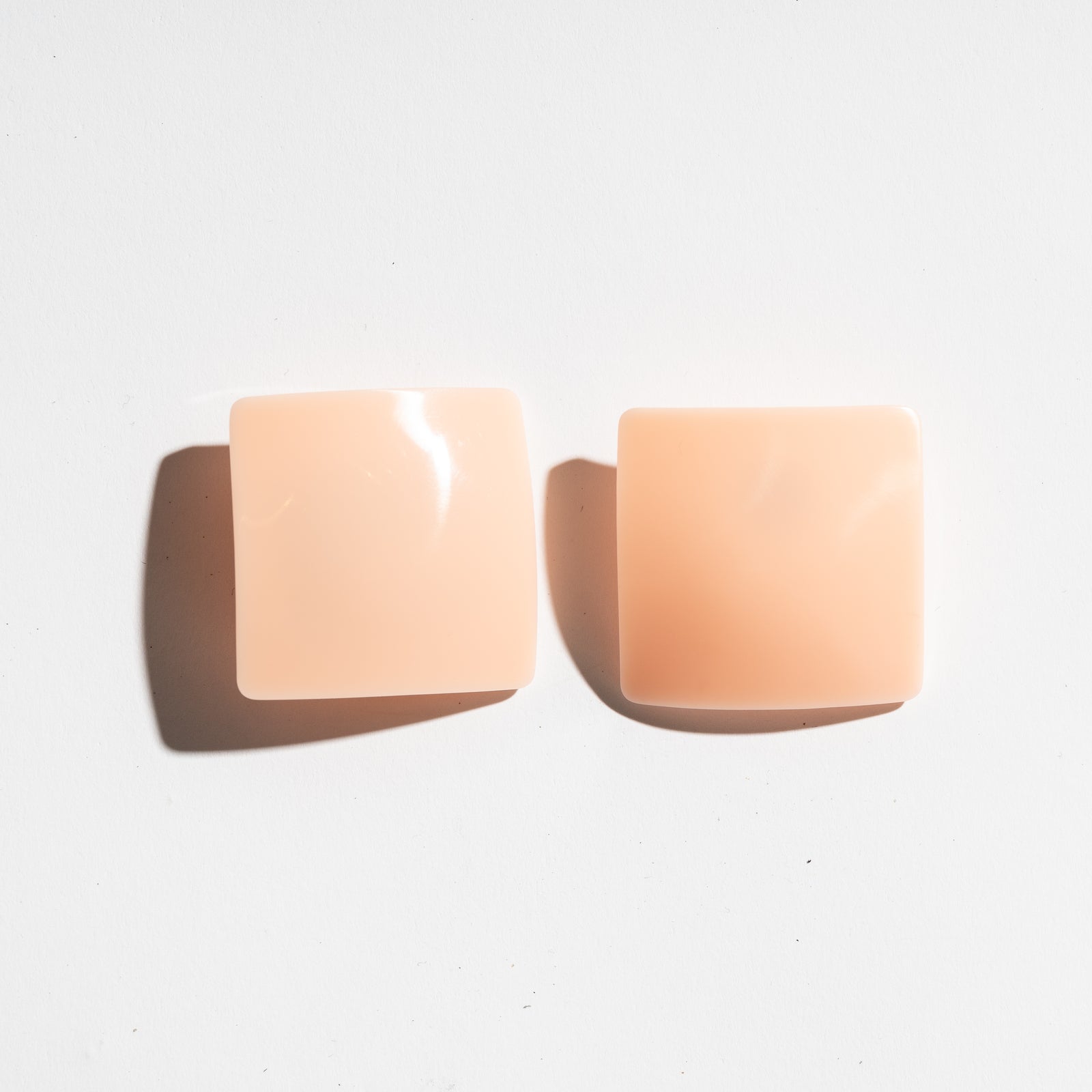 Alexandra Blak Lucite Square Earrings Peach