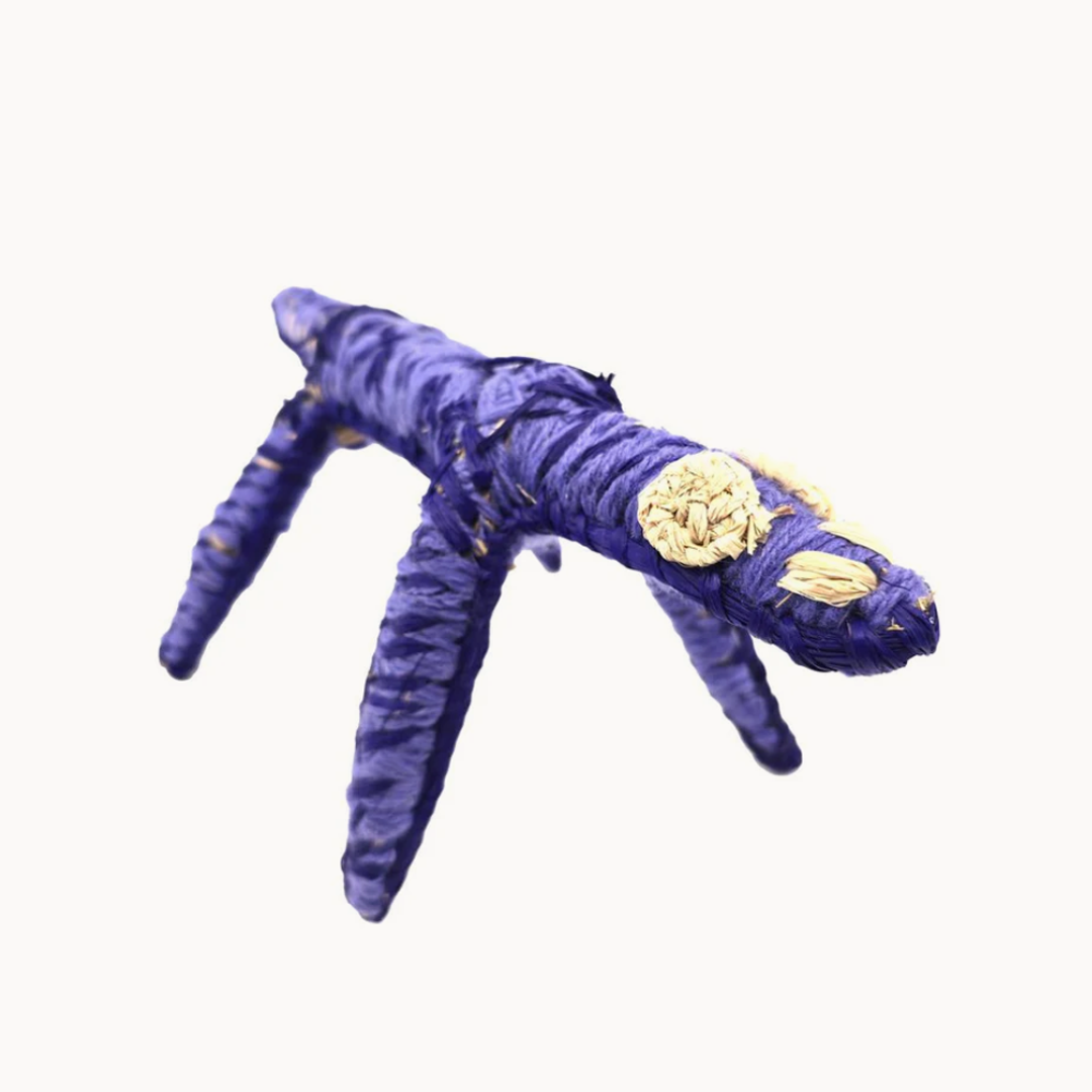 Tjanpi Tinka (Lizard) Sculpture by Pollyanne Smith - Purple