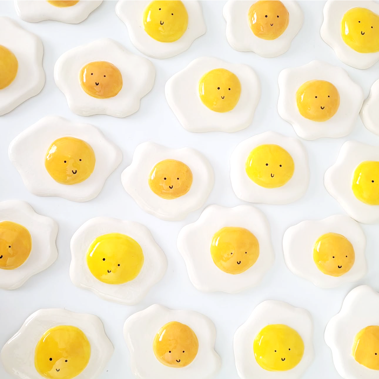 AmUsing Clay Happy Fried Egg