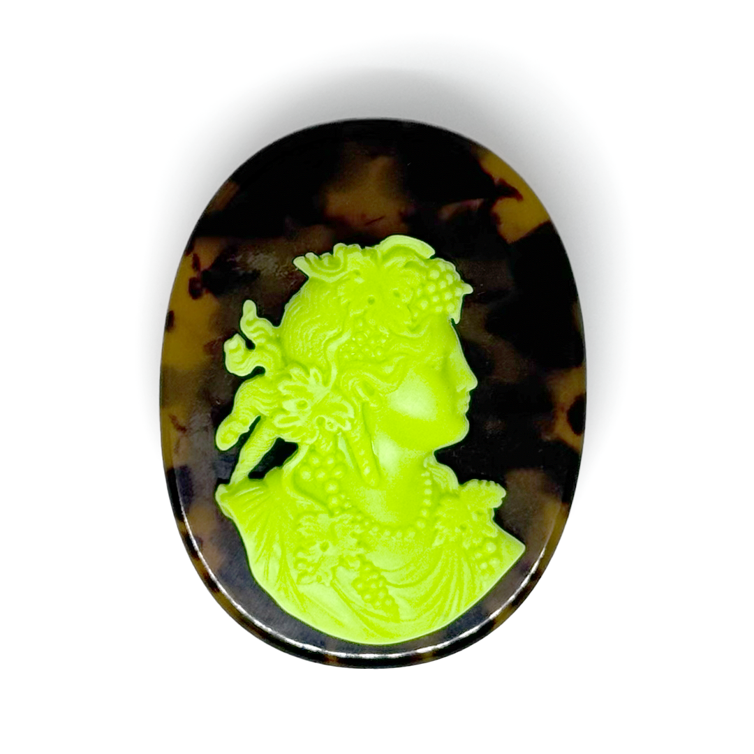 Cammeo Pop d'Arte - Tortoiseshell Italian Acetate Cameo Brooch Green