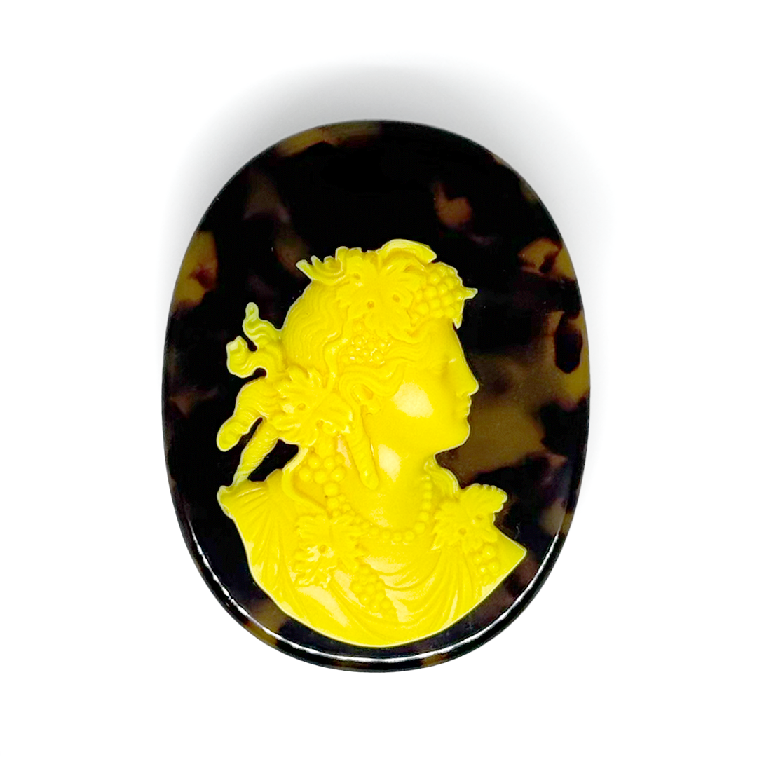 Cammeo Pop d'Arte - Tortoiseshell Italian Acetate Cameo Brooch Yellow