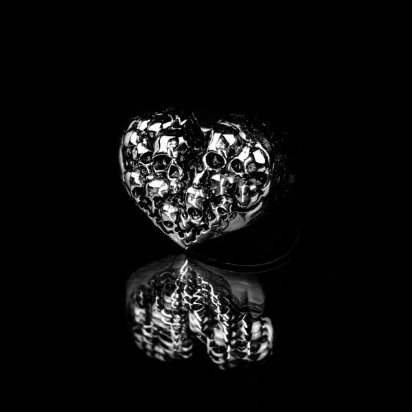 A Midnight Vendetta Muse Catacomb Ring