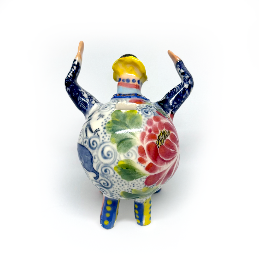 Linda Cheok Anthropomorphic Vase 03