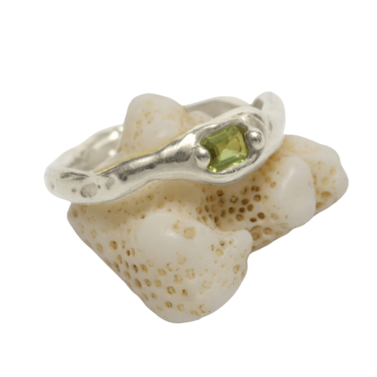 Koro Island Mignon Ring - Green Sapphire