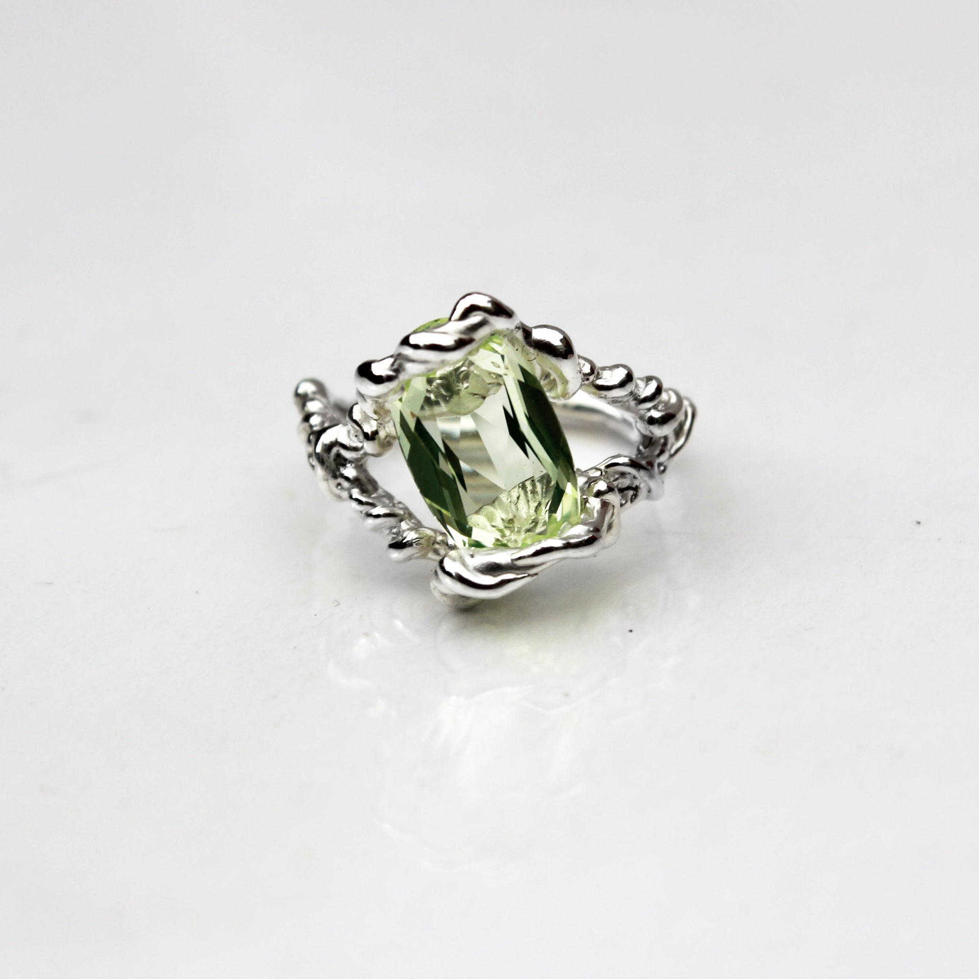 Garage Bands To Twist Ring Synthetic Peridot Spinel - M