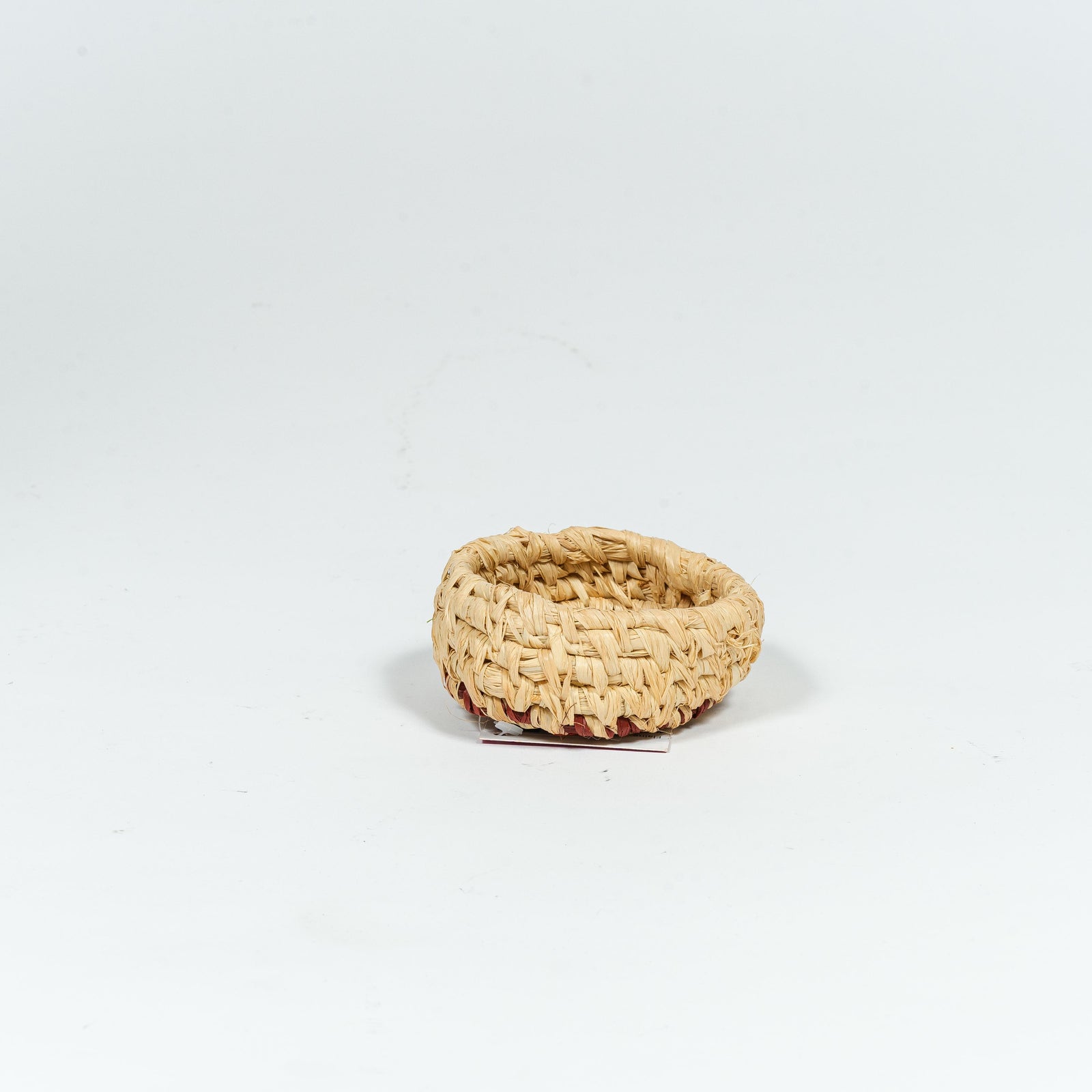 Tjanpi Desert Weavers Basket Elaine James D10cm x H5cm