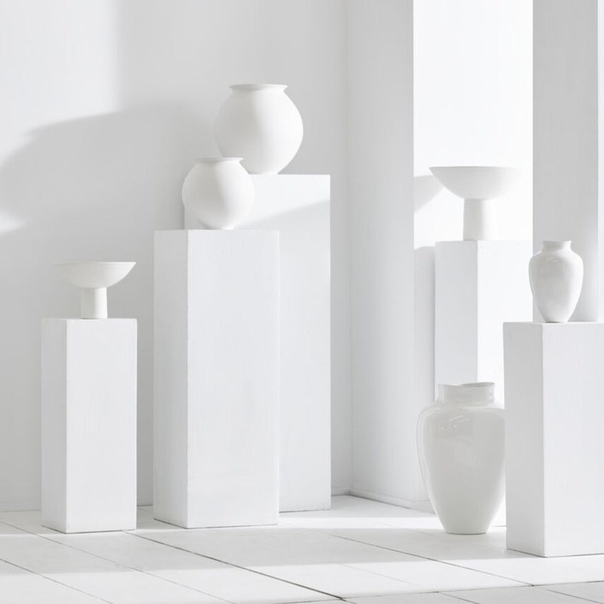 Bella Vase White -  Small D25 x H25 cms